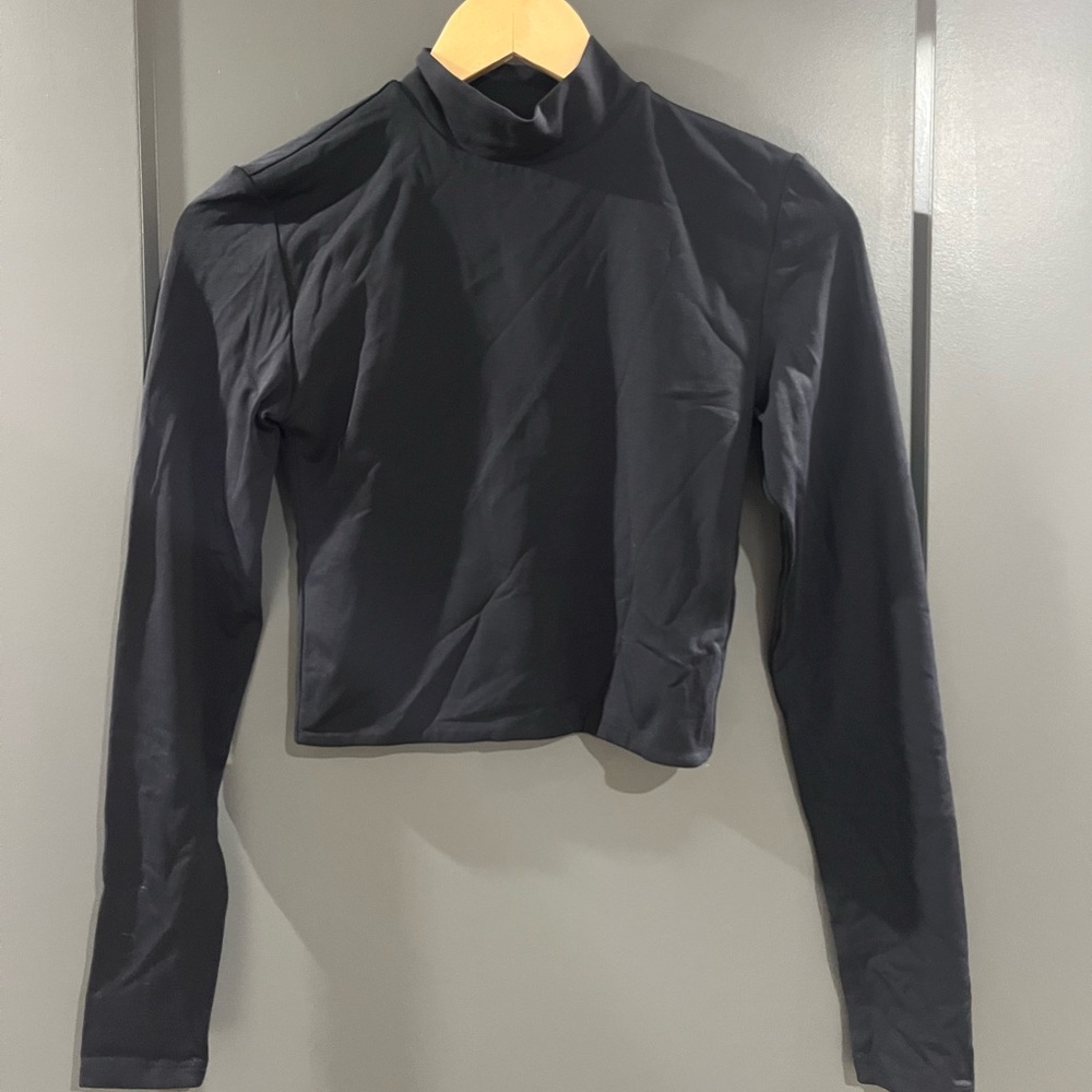 Aritzia Babaton Black Mock Neck Crop Top